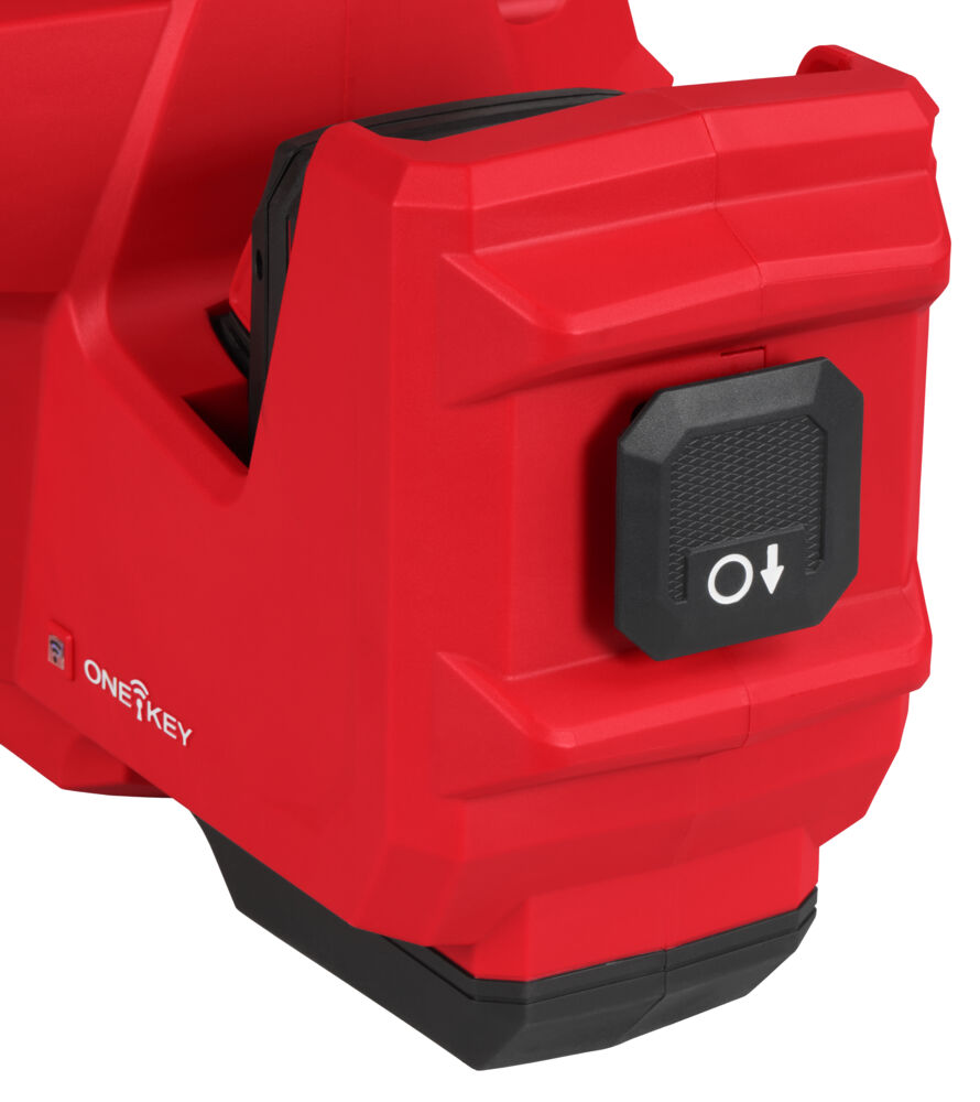 M18_FRGRO114-802C--Feat_1